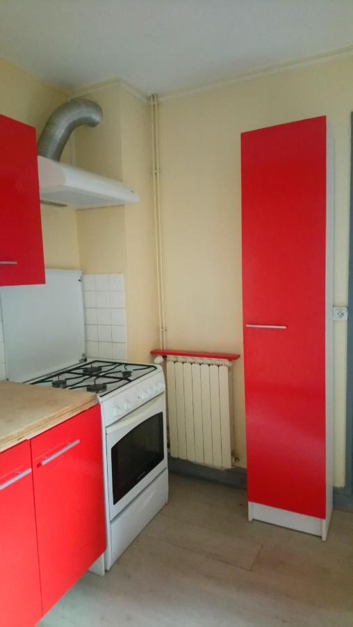 Hebergement Pour 2 Personnes,1 Chambres, Salon, Salle A Manger, Grand Garage Possibilite D'Un Lit 1 Personne Supplementaire Pour 15 Euros Sancoins Exterior foto